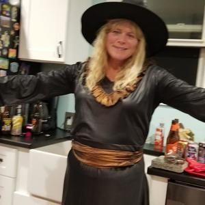 Meet your Posher, Sandy